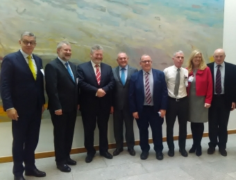 L to R: Harald Felzen, Niclaus Bergmann, Senator James Reilly, John McGuinness TD, Seamus Boland, Noel Kinahan, Sinead Dooley, Senator Paddy Burke.